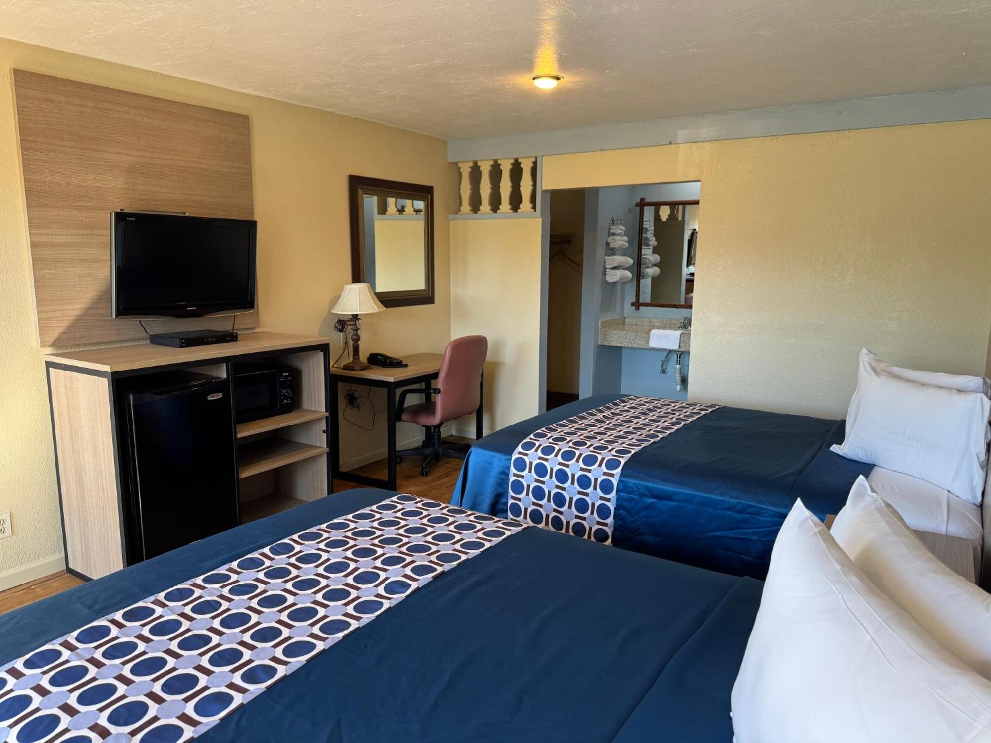 Discovery Inn Modesto Rum bild